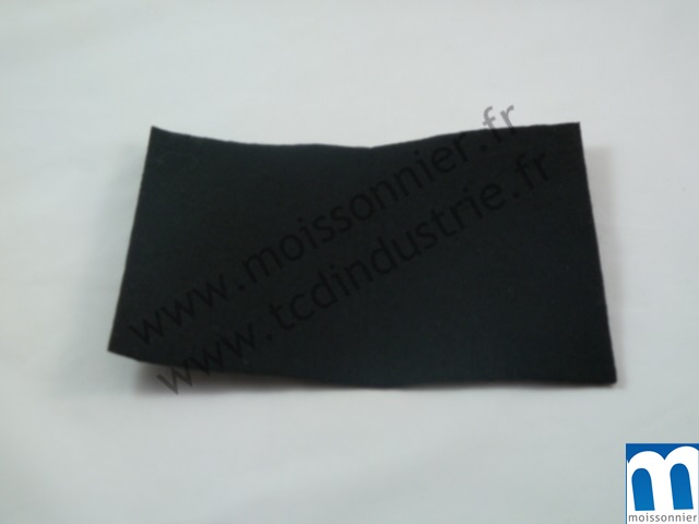 Filtre UNIVERSEL noir moteur 200x250x 6mm épaisseur